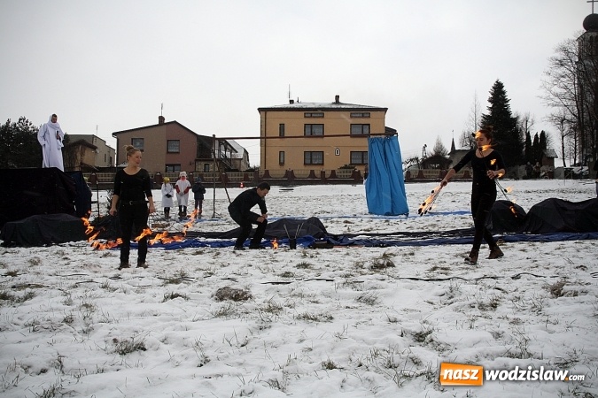 Zdjęcie w galerii na portalu naszwodzislaw.com: To już się stało tradycją. Orszak Trzech Króli przeszedł przez Turzę Śląską  wiadomości z regionu