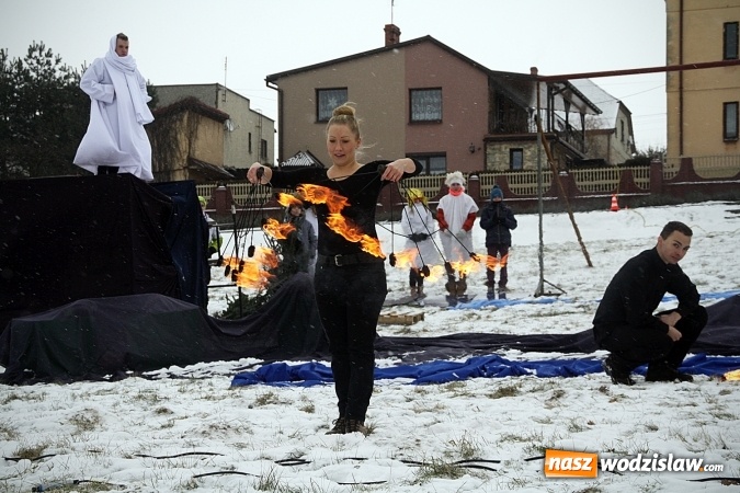 Zdjęcie w galerii na portalu naszwodzislaw.com: To już się stało tradycją. Orszak Trzech Króli przeszedł przez Turzę Śląską  wiadomości z regionu