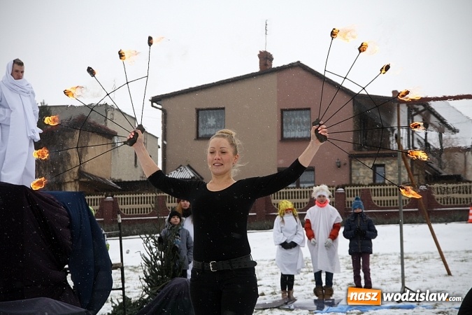 Zdjęcie w galerii na portalu naszwodzislaw.com: To już się stało tradycją. Orszak Trzech Króli przeszedł przez Turzę Śląską  wiadomości z regionu