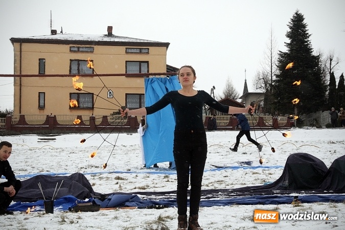 Zdjęcie w galerii na portalu naszwodzislaw.com: To już się stało tradycją. Orszak Trzech Króli przeszedł przez Turzę Śląską  wiadomości z regionu