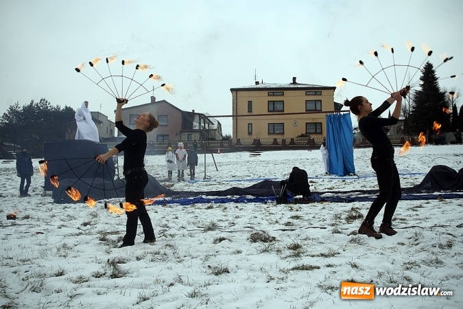 Zdjęcie w galerii na portalu naszwodzislaw.com: To już się stało tradycją. Orszak Trzech Króli przeszedł przez Turzę Śląską  wiadomości z regionu