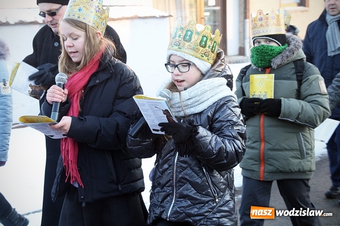 Zdjęcie w galerii na portalu naszwodzislaw.com: Orszak Trzech Kr&oacute;li dotarł do Bluszczowa wiadomości z regionu