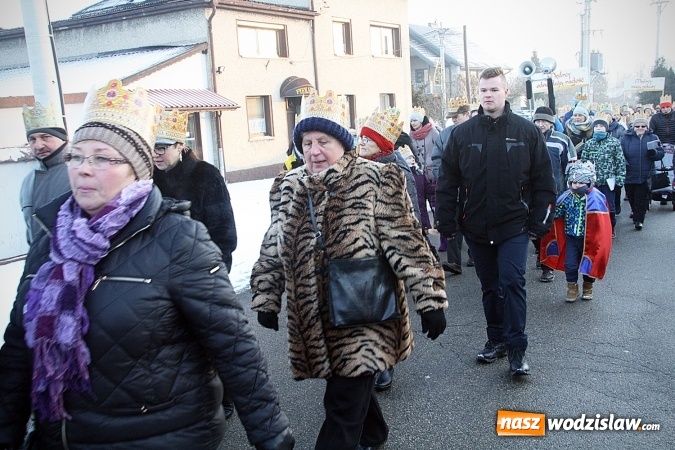 Zdjęcie w galerii na portalu naszwodzislaw.com: Orszak Trzech Kr&oacute;li dotarł do Bluszczowa wiadomości z regionu