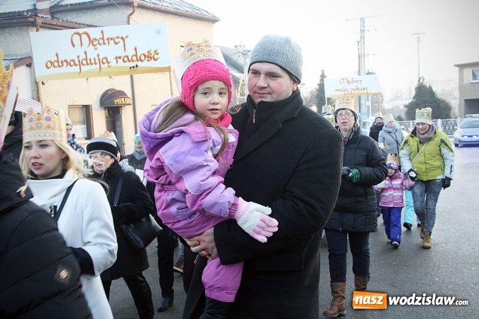 Zdjęcie w galerii na portalu naszwodzislaw.com: Orszak Trzech Kr&oacute;li dotarł do Bluszczowa wiadomości z regionu