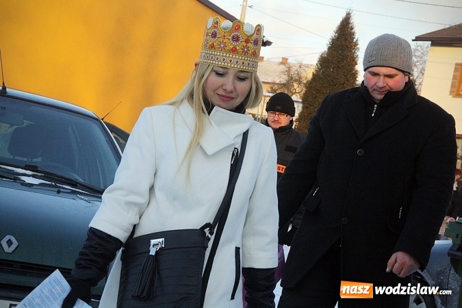 Zdjęcie w galerii na portalu naszwodzislaw.com: Orszak Trzech Kr&oacute;li dotarł do Bluszczowa wiadomości z regionu