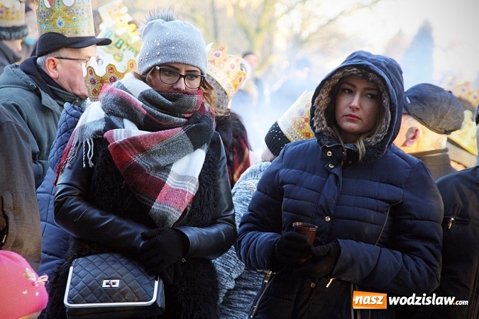 Zdjęcie w galerii na portalu naszwodzislaw.com: Orszak Trzech Kr&oacute;li dotarł do Bluszczowa wiadomości z regionu