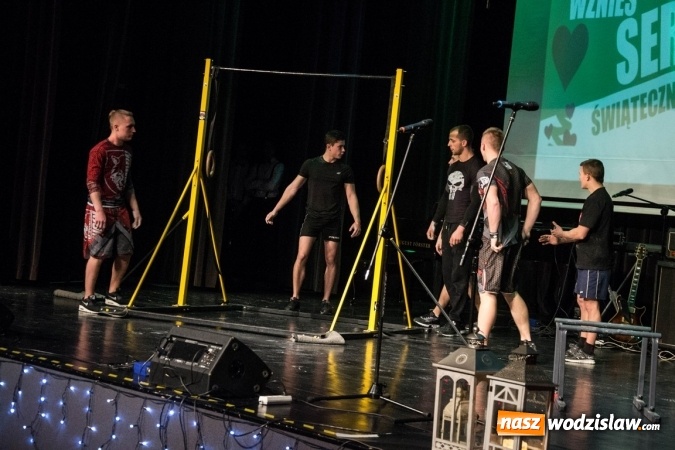 Zdjęcie w galerii na portalu naszwodzislaw.com: Razem we wspólnym celu. Koncert charytatywny w RCK  wiadomości z regionu