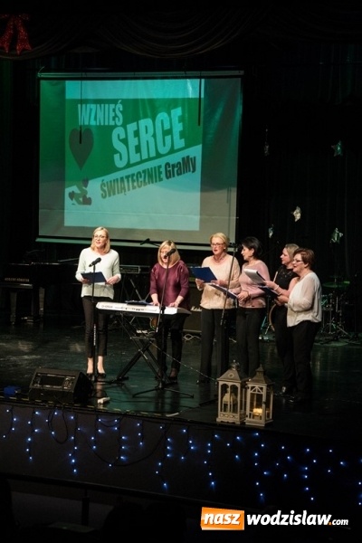 Zdjęcie w galerii na portalu naszwodzislaw.com: Razem we wspólnym celu. Koncert charytatywny w RCK  wiadomości z regionu