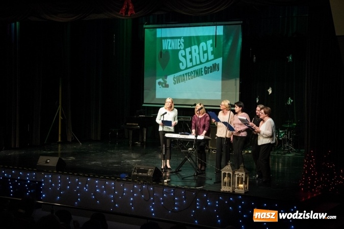 Zdjęcie w galerii na portalu naszwodzislaw.com: Razem we wspólnym celu. Koncert charytatywny w RCK  wiadomości z regionu