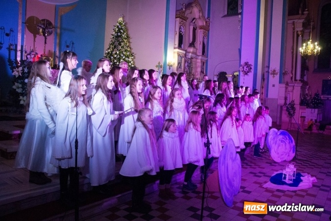 Zdjęcie w galerii na portalu naszwodzislaw.com: W Radlinie kolędowali z Przytupem  wiadomości z regionu