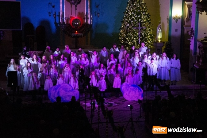 Zdjęcie w galerii na portalu naszwodzislaw.com: W Radlinie kolędowali z Przytupem  wiadomości z regionu