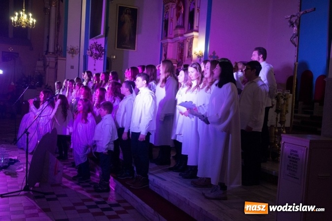 Zdjęcie w galerii na portalu naszwodzislaw.com: W Radlinie kolędowali z Przytupem  wiadomości z regionu