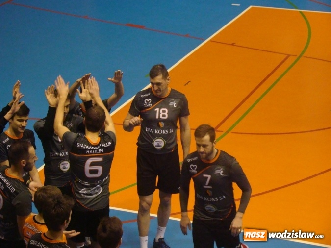 Zdjęcie w galerii na portalu naszwodzislaw.com: Górnik Radlin przegrywa na własnym obiekcie  wiadomości z regionu