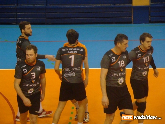 Zdjęcie w galerii na portalu naszwodzislaw.com: Górnik Radlin przegrywa na własnym obiekcie  wiadomości z regionu