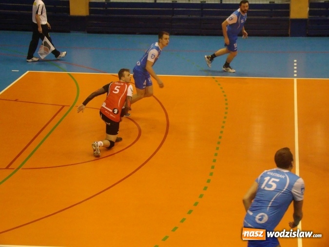 Zdjęcie w galerii na portalu naszwodzislaw.com: Górnik Radlin przegrywa na własnym obiekcie  wiadomości z regionu