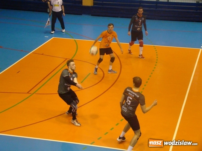 Zdjęcie w galerii na portalu naszwodzislaw.com: Górnik Radlin przegrywa na własnym obiekcie  wiadomości z regionu