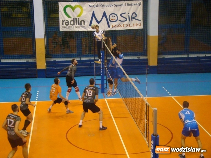 Zdjęcie w galerii na portalu naszwodzislaw.com: Górnik Radlin przegrywa na własnym obiekcie  wiadomości z regionu