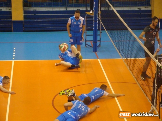 Zdjęcie w galerii na portalu naszwodzislaw.com: Górnik Radlin przegrywa na własnym obiekcie  wiadomości z regionu