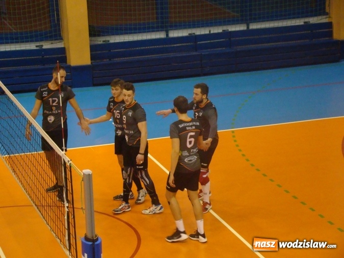 Zdjęcie w galerii na portalu naszwodzislaw.com: Górnik Radlin przegrywa na własnym obiekcie  wiadomości z regionu