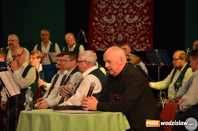 Zdjęcie w galerii na portalu naszwodzislaw.com: Koncert Noworoczny w Radlinie przyciągnął tłumy mieszkańców  wiadomości z regionu