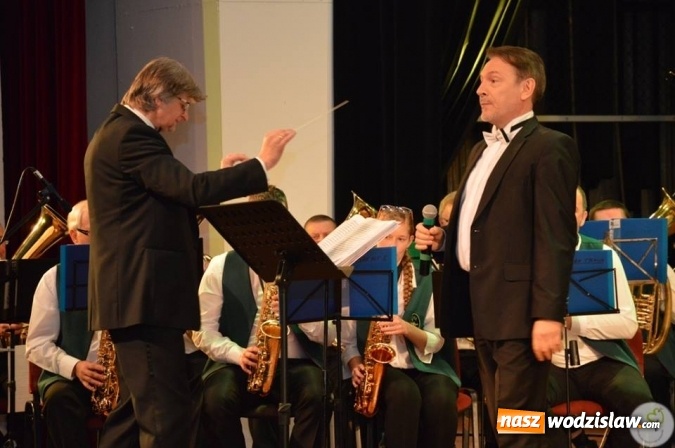 Zdjęcie w galerii na portalu naszwodzislaw.com: Koncert Noworoczny w Radlinie przyciągnął tłumy mieszkańców  wiadomości z regionu