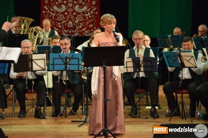 Zdjęcie w galerii na portalu naszwodzislaw.com: Koncert Noworoczny w Radlinie przyciągnął tłumy mieszkańców  wiadomości z regionu