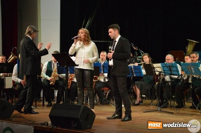 Zdjęcie w galerii na portalu naszwodzislaw.com: Koncert Noworoczny w Radlinie przyciągnął tłumy mieszkańców  wiadomości z regionu