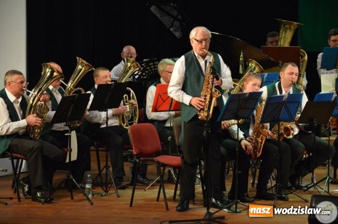 Zdjęcie w galerii na portalu naszwodzislaw.com: Koncert Noworoczny w Radlinie przyciągnął tłumy mieszkańców  wiadomości z regionu