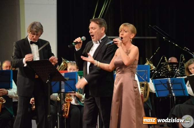 Zdjęcie w galerii na portalu naszwodzislaw.com: Koncert Noworoczny w Radlinie przyciągnął tłumy mieszkańców  wiadomości z regionu