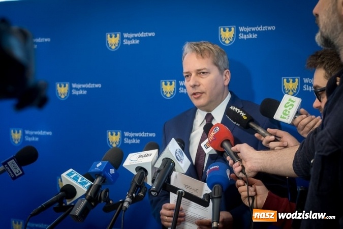 Zdjęcie w galerii na portalu naszwodzislaw.com: Śląskie ma plan, jak walczyć ze smogiem. Od września ma obowiązywać zakaz stosowania paliw złej jakości  wiadomości z regionu