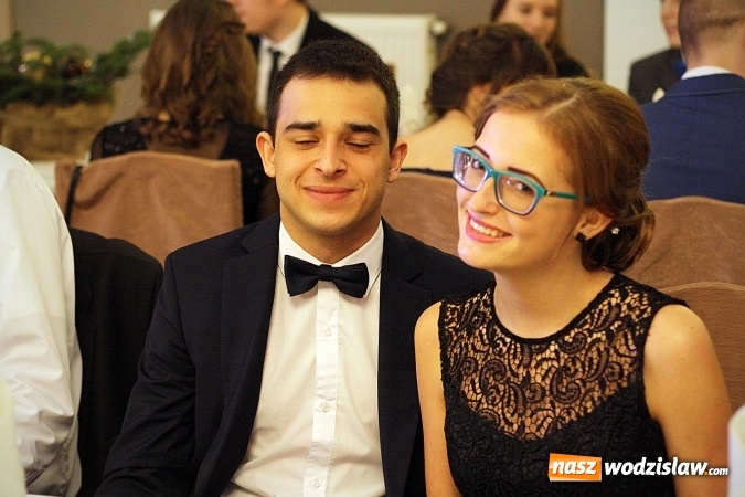 Zdjęcie w galerii na portalu naszwodzislaw.com: Wystartował maraton studni&oacute;wkowy. Uczniowie PCKZiU świętują w Bluszczowie wiadomości z regionu