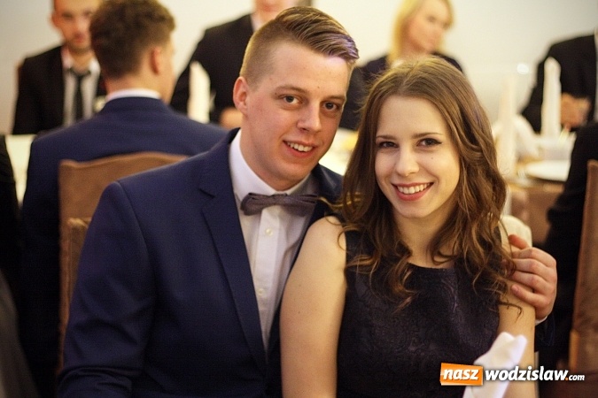 Zdjęcie w galerii na portalu naszwodzislaw.com: Wystartował maraton studni&oacute;wkowy. Uczniowie PCKZiU świętują w Bluszczowie wiadomości z regionu