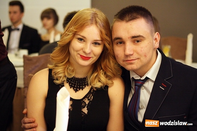 Zdjęcie w galerii na portalu naszwodzislaw.com: Wystartował maraton studni&oacute;wkowy. Uczniowie PCKZiU świętują w Bluszczowie wiadomości z regionu