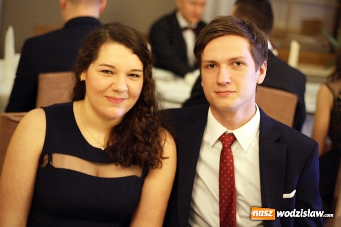 Zdjęcie w galerii na portalu naszwodzislaw.com: Wystartował maraton studni&oacute;wkowy. Uczniowie PCKZiU świętują w Bluszczowie wiadomości z regionu