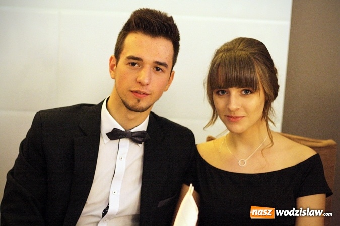 Zdjęcie w galerii na portalu naszwodzislaw.com: Wystartował maraton studni&oacute;wkowy. Uczniowie PCKZiU świętują w Bluszczowie wiadomości z regionu