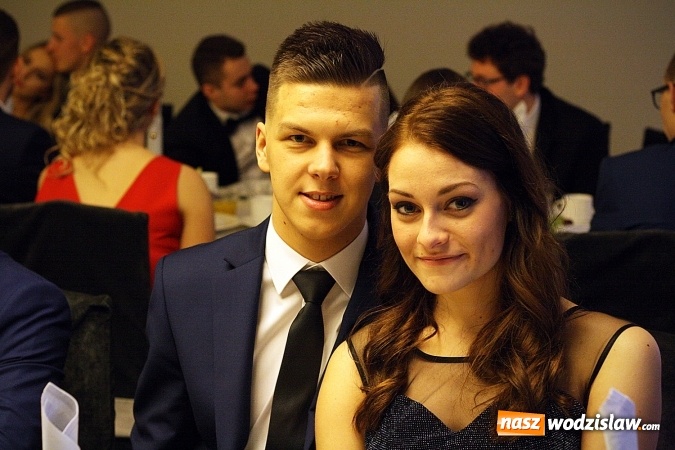 Zdjęcie w galerii na portalu naszwodzislaw.com: Wystartował maraton studni&oacute;wkowy. Uczniowie PCKZiU świętują w Bluszczowie wiadomości z regionu