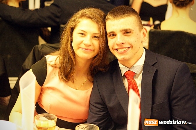 Zdjęcie w galerii na portalu naszwodzislaw.com: Wystartował maraton studni&oacute;wkowy. Uczniowie PCKZiU świętują w Bluszczowie wiadomości z regionu