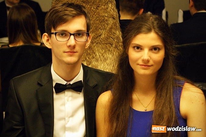 Zdjęcie w galerii na portalu naszwodzislaw.com: Wystartował maraton studni&oacute;wkowy. Uczniowie PCKZiU świętują w Bluszczowie wiadomości z regionu