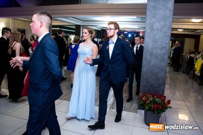 Zdjęcie w galerii na portalu naszwodzislaw.com: Studni&oacute;wka w Premium. Zobacz, jak bawili się maturzyści z ZSP nr 2 w Rydułtowach wiadomości z regionu