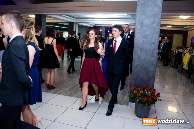 Zdjęcie w galerii na portalu naszwodzislaw.com: Studni&oacute;wka w Premium. Zobacz, jak bawili się maturzyści z ZSP nr 2 w Rydułtowach wiadomości z regionu