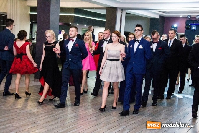 Zdjęcie w galerii na portalu naszwodzislaw.com: Studni&oacute;wka w Premium. Zobacz, jak bawili się maturzyści z ZSP nr 2 w Rydułtowach wiadomości z regionu