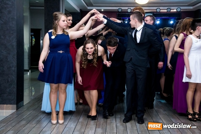 Zdjęcie w galerii na portalu naszwodzislaw.com: Studni&oacute;wka w Premium. Zobacz, jak bawili się maturzyści z ZSP nr 2 w Rydułtowach wiadomości z regionu