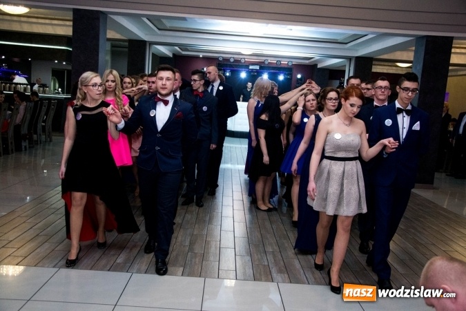 Zdjęcie w galerii na portalu naszwodzislaw.com: Studni&oacute;wka w Premium. Zobacz, jak bawili się maturzyści z ZSP nr 2 w Rydułtowach wiadomości z regionu