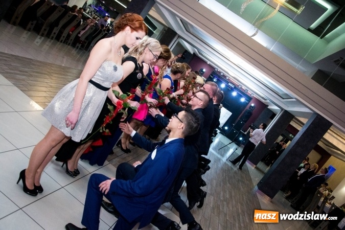 Zdjęcie w galerii na portalu naszwodzislaw.com: Studni&oacute;wka w Premium. Zobacz, jak bawili się maturzyści z ZSP nr 2 w Rydułtowach wiadomości z regionu