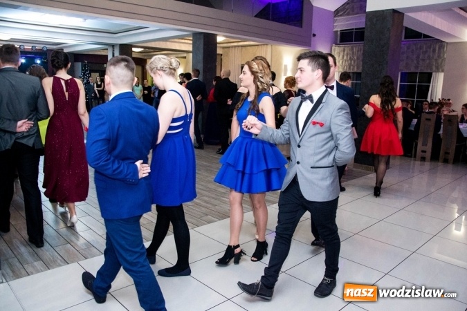 Zdjęcie w galerii na portalu naszwodzislaw.com: Studni&oacute;wka w Premium. Zobacz, jak bawili się maturzyści z ZSP nr 2 w Rydułtowach wiadomości z regionu