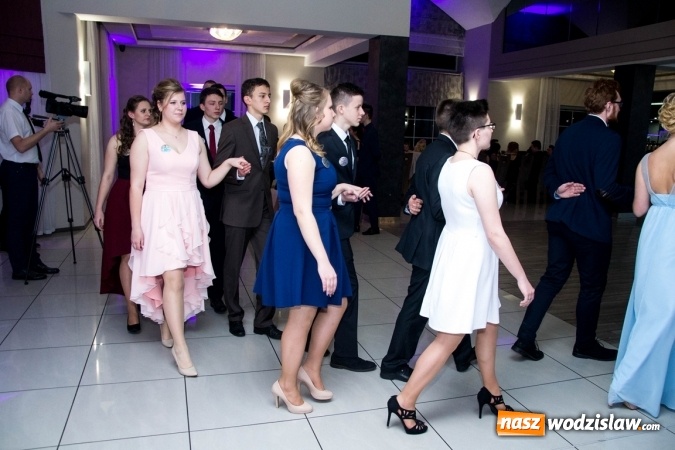 Zdjęcie w galerii na portalu naszwodzislaw.com: Studni&oacute;wka w Premium. Zobacz, jak bawili się maturzyści z ZSP nr 2 w Rydułtowach wiadomości z regionu