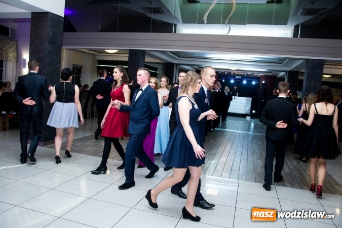 Zdjęcie w galerii na portalu naszwodzislaw.com: Studni&oacute;wka w Premium. Zobacz, jak bawili się maturzyści z ZSP nr 2 w Rydułtowach wiadomości z regionu