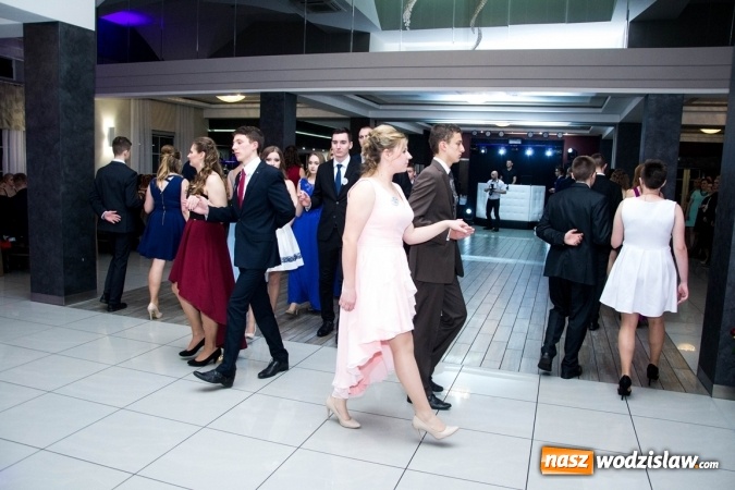 Zdjęcie w galerii na portalu naszwodzislaw.com: Studni&oacute;wka w Premium. Zobacz, jak bawili się maturzyści z ZSP nr 2 w Rydułtowach wiadomości z regionu