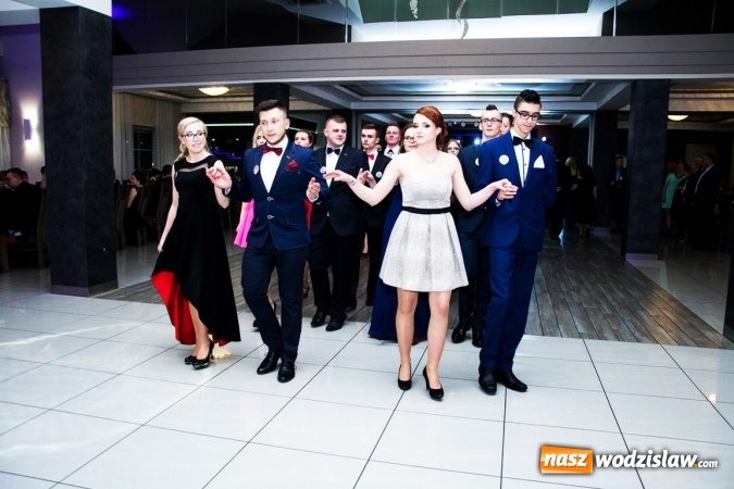 Zdjęcie w galerii na portalu naszwodzislaw.com: Studni&oacute;wka w Premium. Zobacz, jak bawili się maturzyści z ZSP nr 2 w Rydułtowach wiadomości z regionu