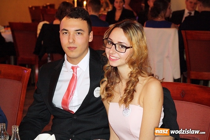 Zdjęcie w galerii na portalu naszwodzislaw.com: Maturzyści PCKZiU bawią się na studniówce w Hotelu Amadeus wiadomości z regionu